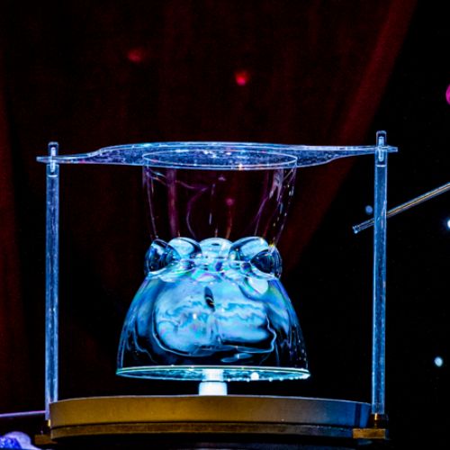 Cabaret des Bulles - Allan Hart - Numéro Visuel Attraction de bulles de savon- le collier de bulles- Magicien des Bulles- Bubble Show